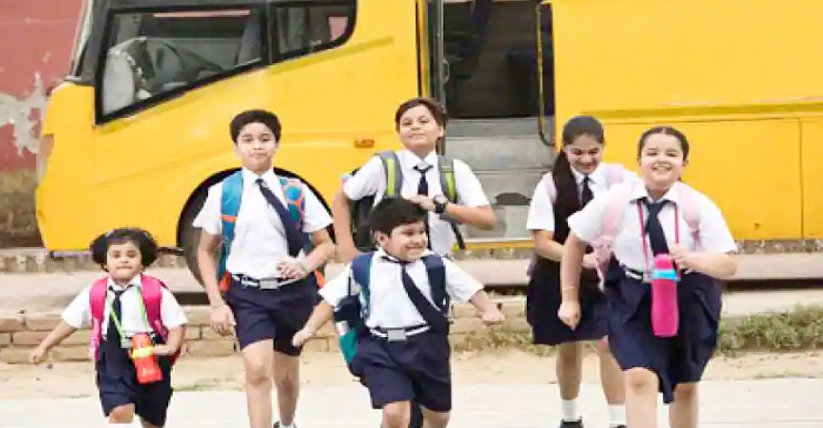 তীব্র গরমে ৬ দিন স্কুল বন্ধ ঘোষণা