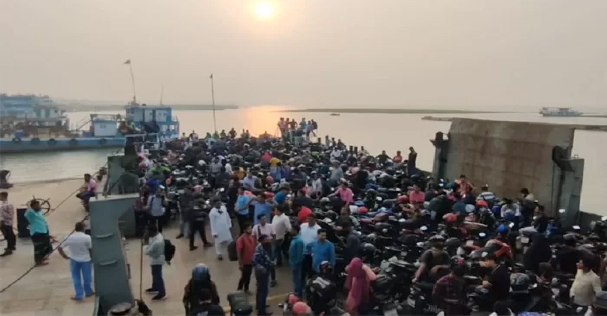 ফেরিতে ঈদযাত্রা শুরু