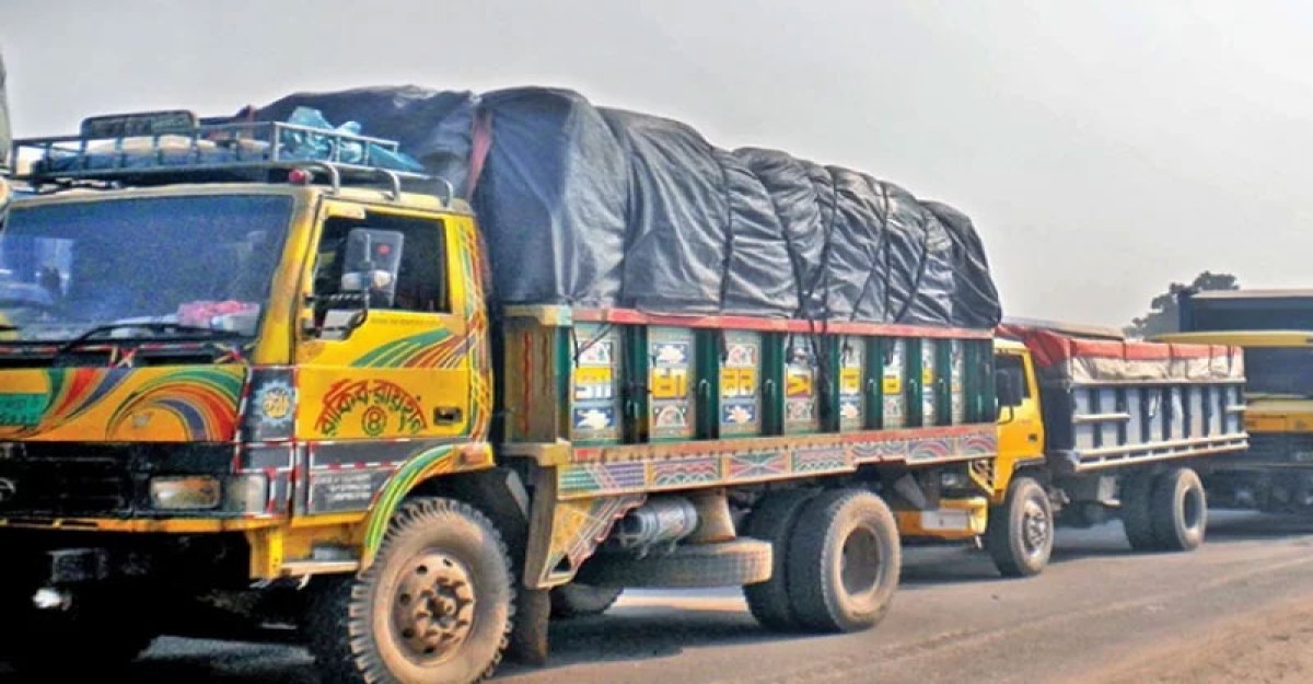 বুধবার থেকে সড়কে মালবাহী ট্রাক চলাচল বন্ধ