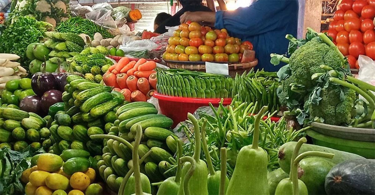 ঈদের আগে কমলো সবজির দাম