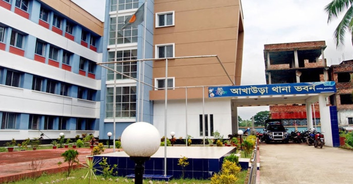 ঈদে ঘুরতে না নিয়ে যাওয়ায় গৃহবধূর কাণ্ড