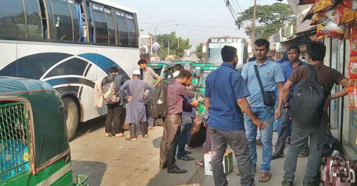 আজও রাজধানী ফিরছে মানুষ