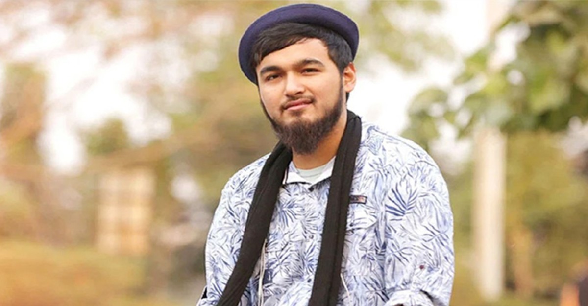 মদ্যপান করে মঞ্চে উঠে মাতলামি সংগীত শিল্পী নোবেলের