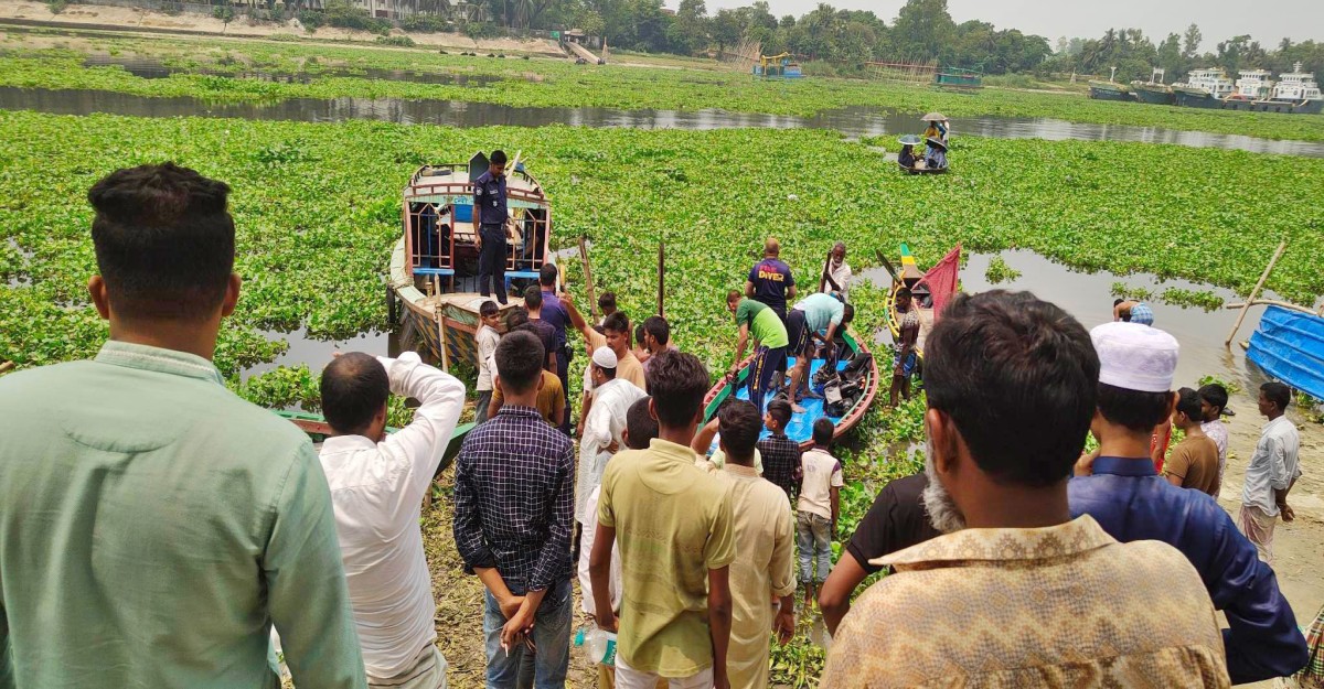নৌকাডুবির ৪২ ঘণ্টা পর শীতলক্ষ্যায় ভেসে উঠলো স্কুলছাত্রীর মরদেহ