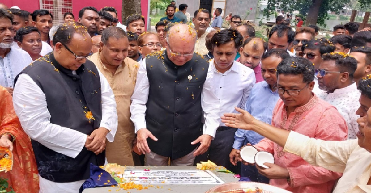 শেখ হাসিনা অসম্প্রদায়িকতায় বিশ্বাসী: প্রতিমন্ত্রী স্বপন ভট্রাচার্য