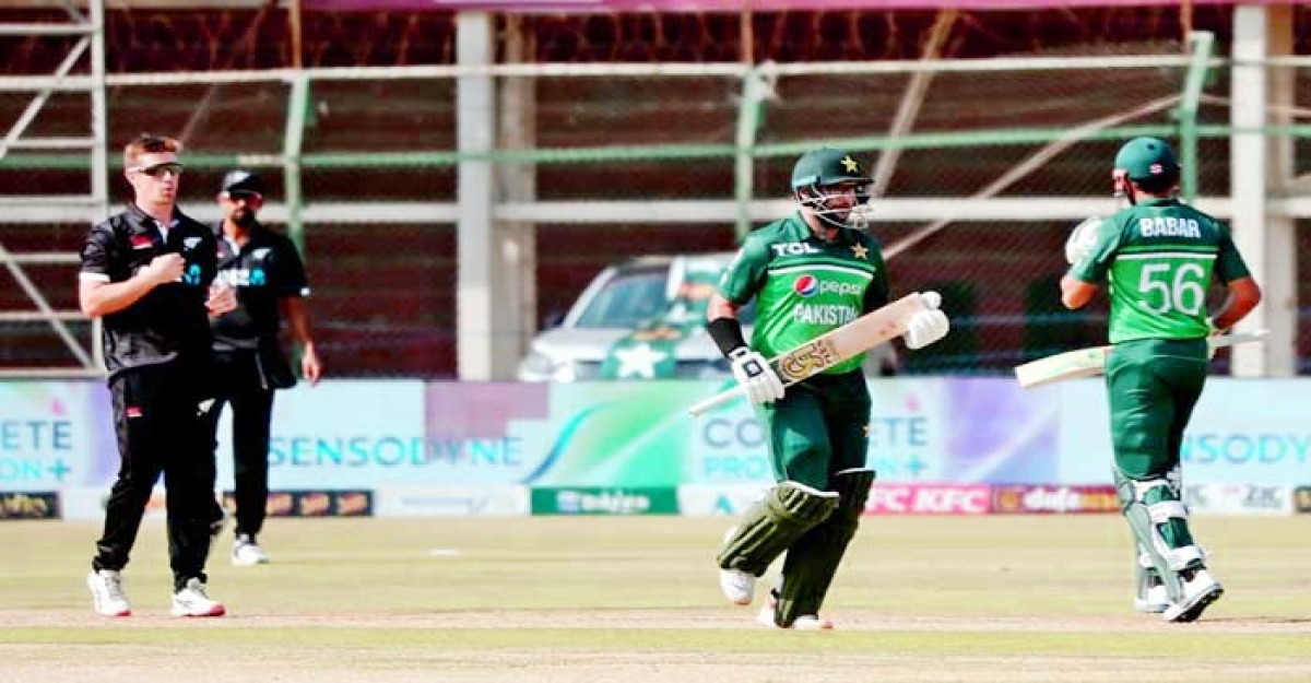সিরিজ জেতার লক্ষ্যে ব্যাটিংয়ে পাকিস্তান