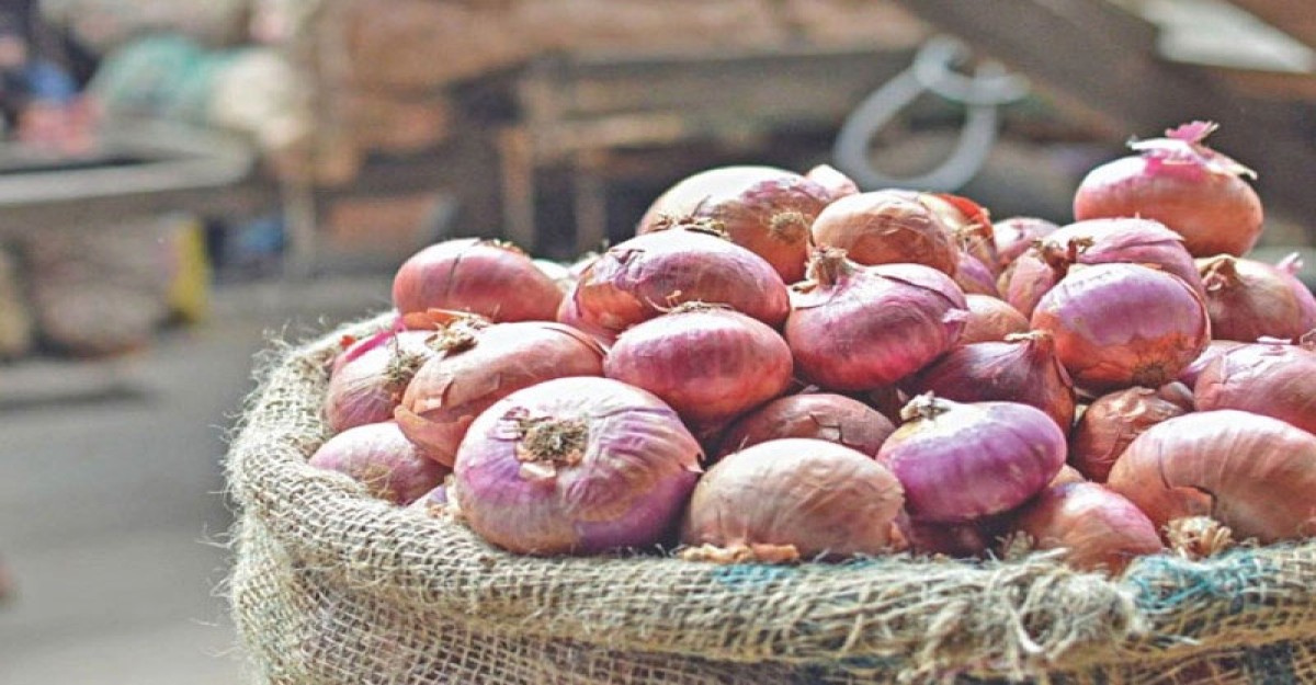 কেজিতে পেঁয়াজের দাম ৩০ টাকা বেড়েছে