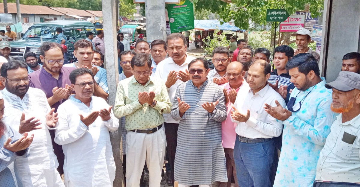 দর্শনা-মুজিবনগর সংযুক্ত সড়কে ড্রেন নির্মাণ কাজের উদ্বোধন