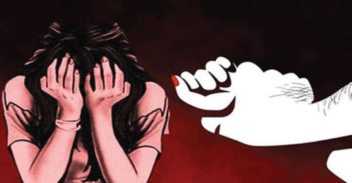 কবরস্থানে নিয়ে স্কুলছাত্রীকে ধর্ষণ