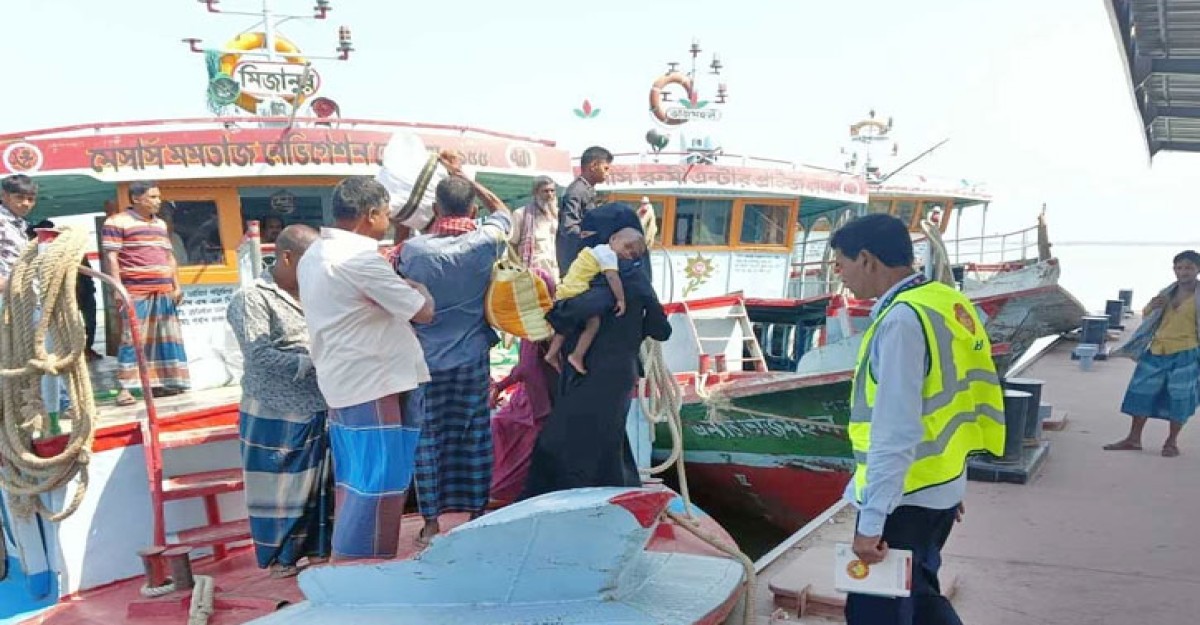 ২ দিন পর দৌলতদিয়া-পাটুরিয়ায় লঞ্চ চলাচল শুরু