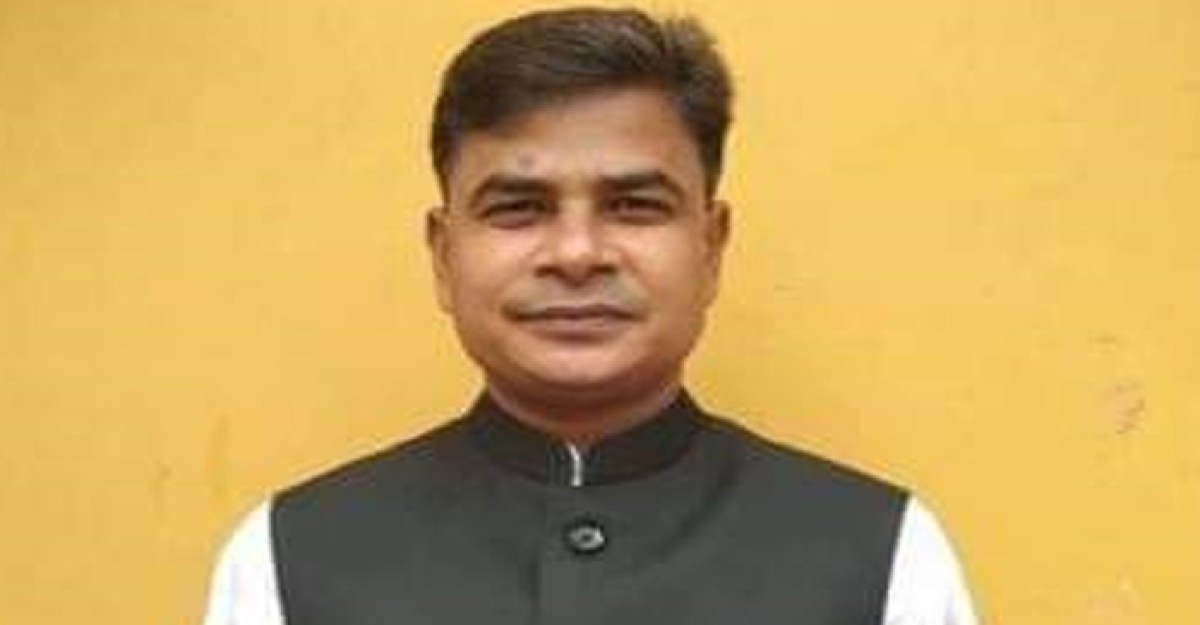 ফেনীর পৌর কাউন্সিলর কালামকে বরখাস্ত