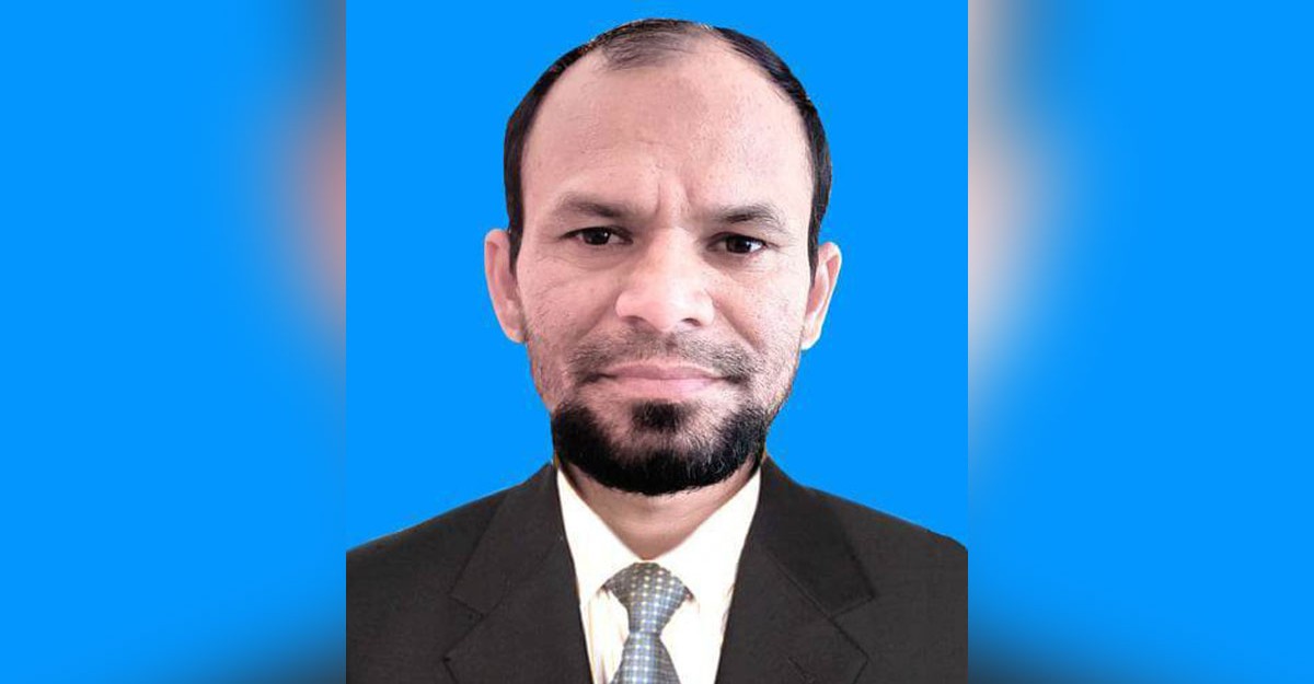 ঘোড়াঘাটের শ্রেষ্ঠ শ্রেণি শিক্ষক আব্দুল লতিফ