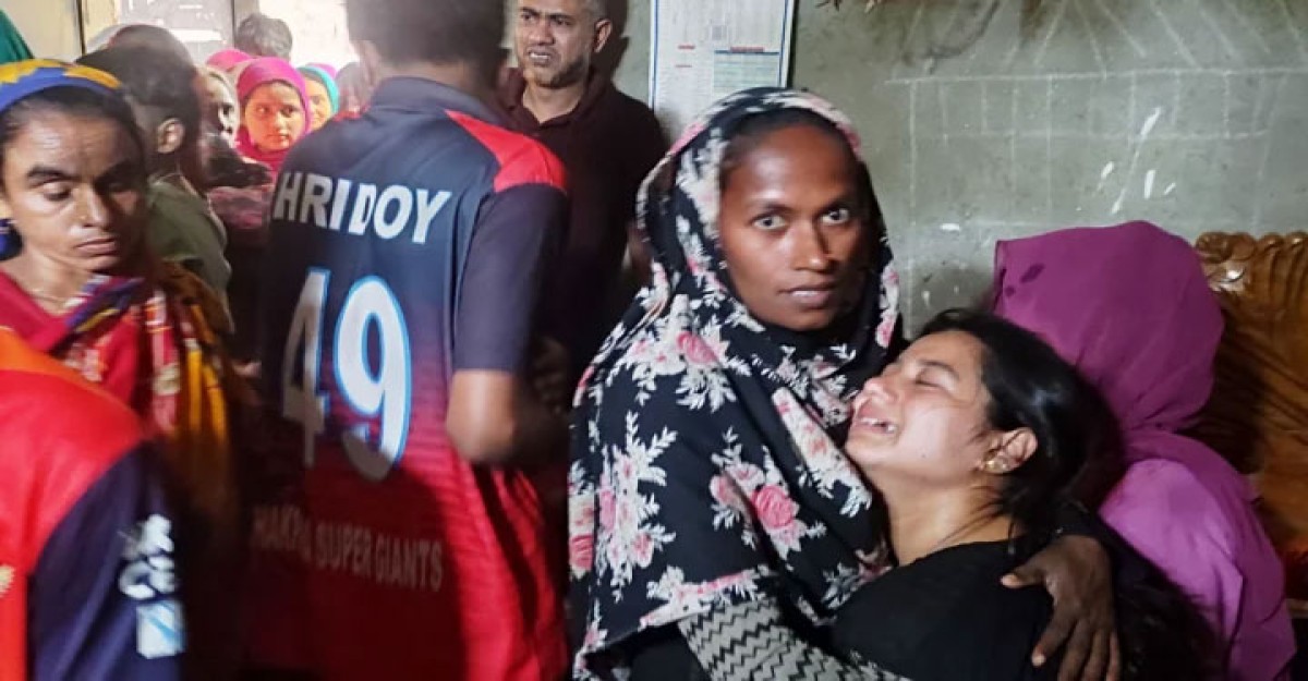 শ্রীপুরে ঘুমন্ত স্ত্রীকে গলা টিপে হত্যা, স্বামী পলাতক