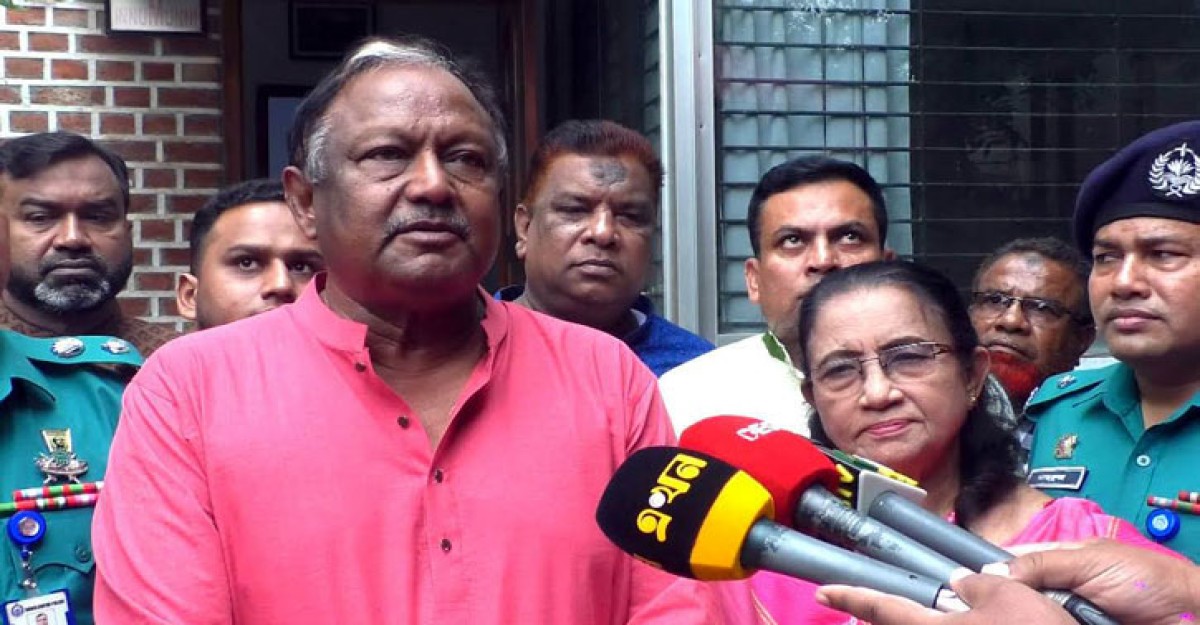 পেঁয়াজ আর চিনি নিয়ে একটু ঝামেলা চলছে: বাণিজ্যমন্ত্রী