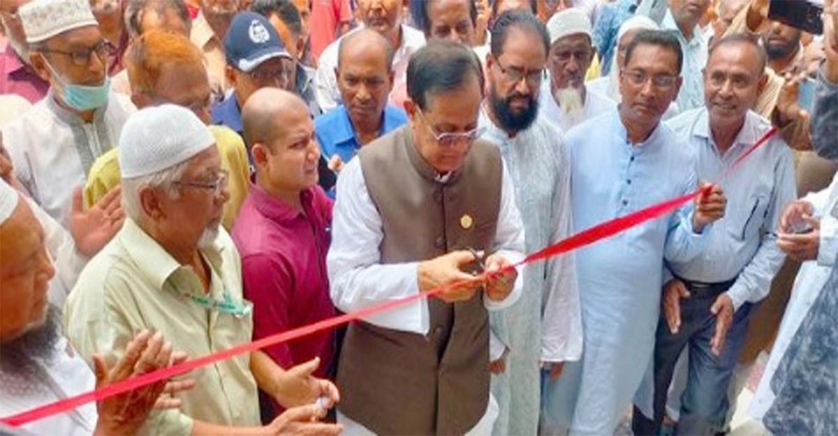 বাউফলে নবনির্মিত মুক্তিযোদ্ধা কমপ্লেক্স ও মডেল মসজিদ উদ্বোধন