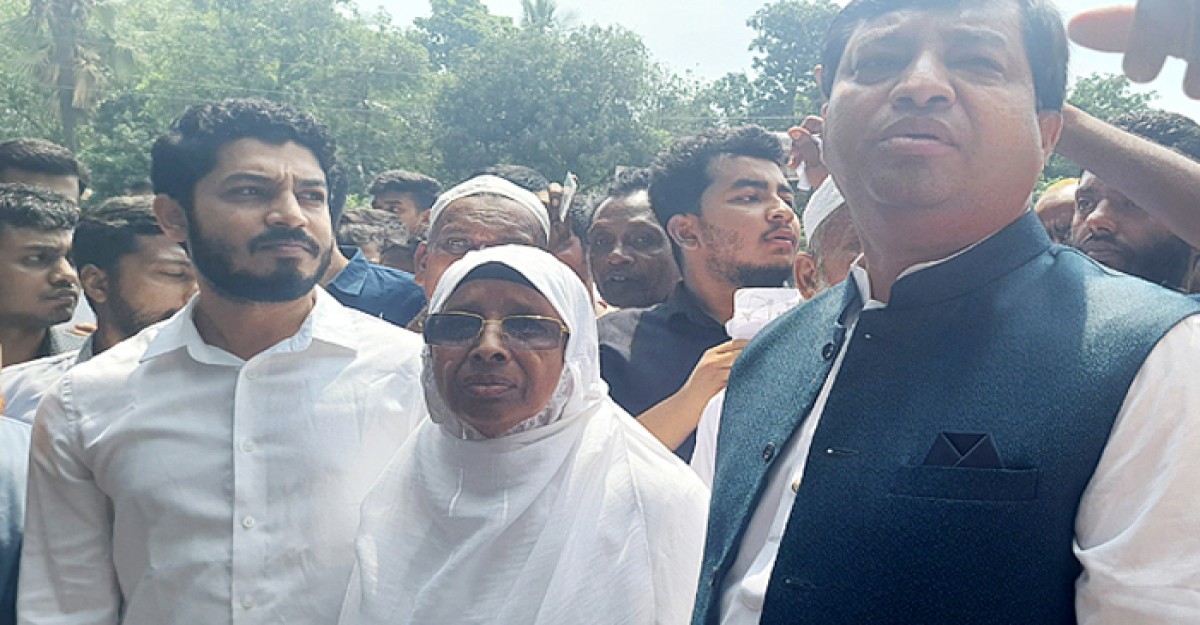 আজমত উল্লার চেয়ে এগিয়ে জায়েদা