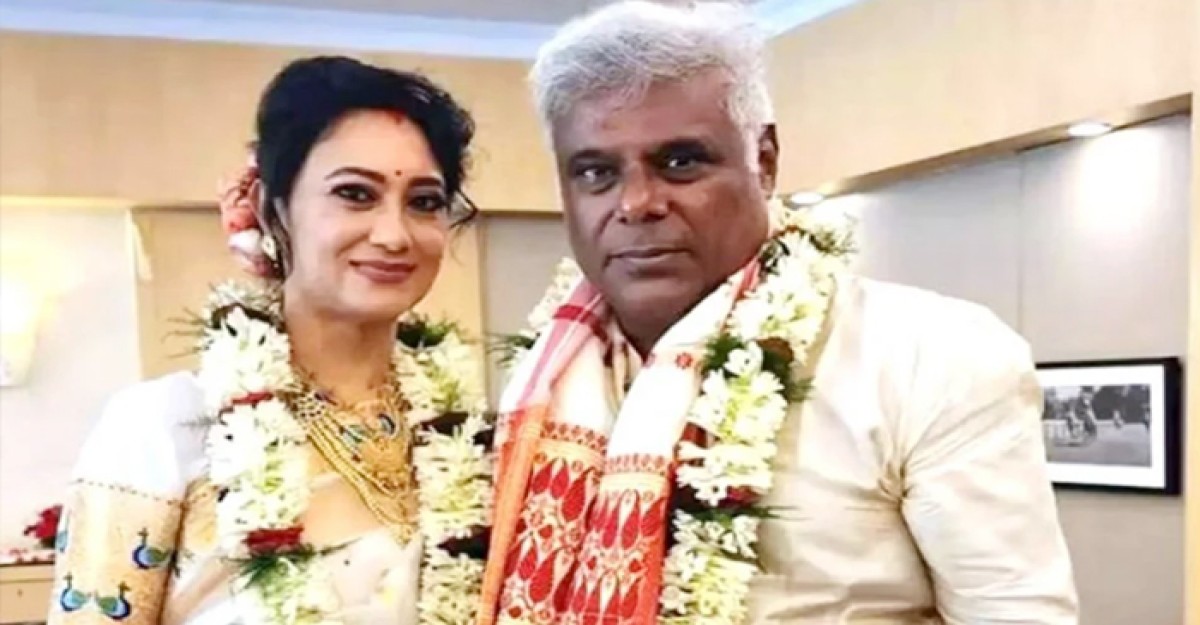৬০ বছর বয়সে আবারও বিয়ে করলেন বলিউডের এই অভিনেতা