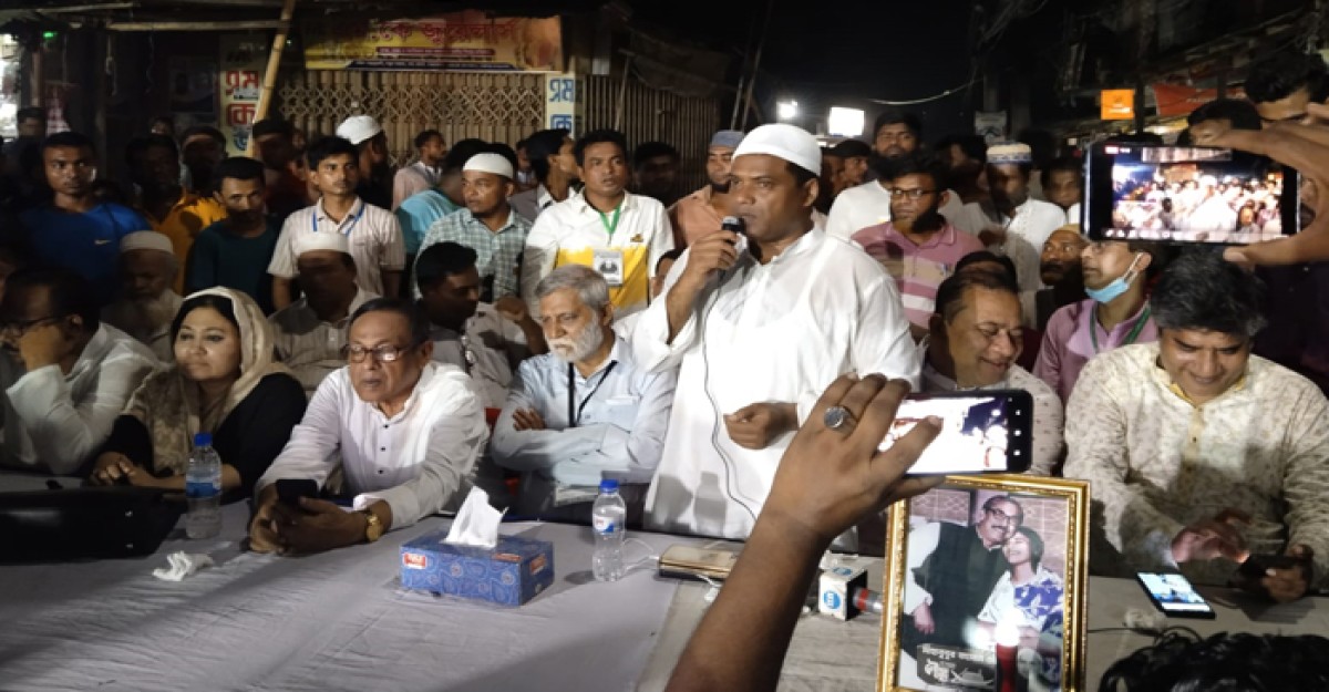কক্সবাজার পৌরসভার সাধারণ ভোটারের ভালোবাসায় মুগ্ধ মেয়র প্রার্থী মাহাবুব