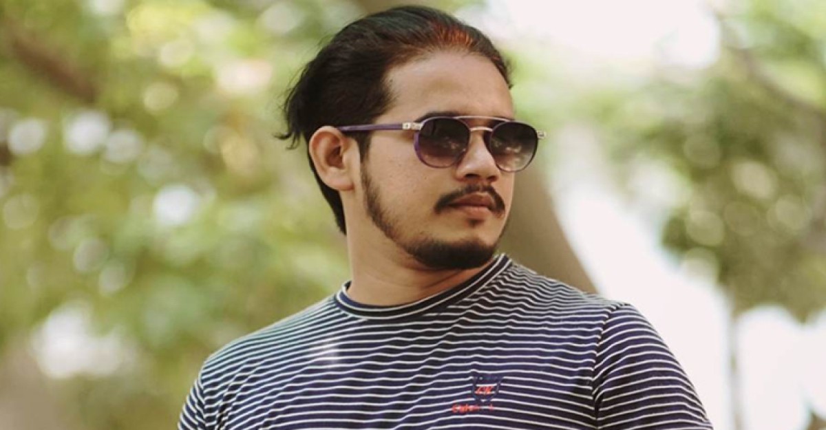 শামীম আহসানের ‘দুঃখ আমায় দেয়না তালাক’