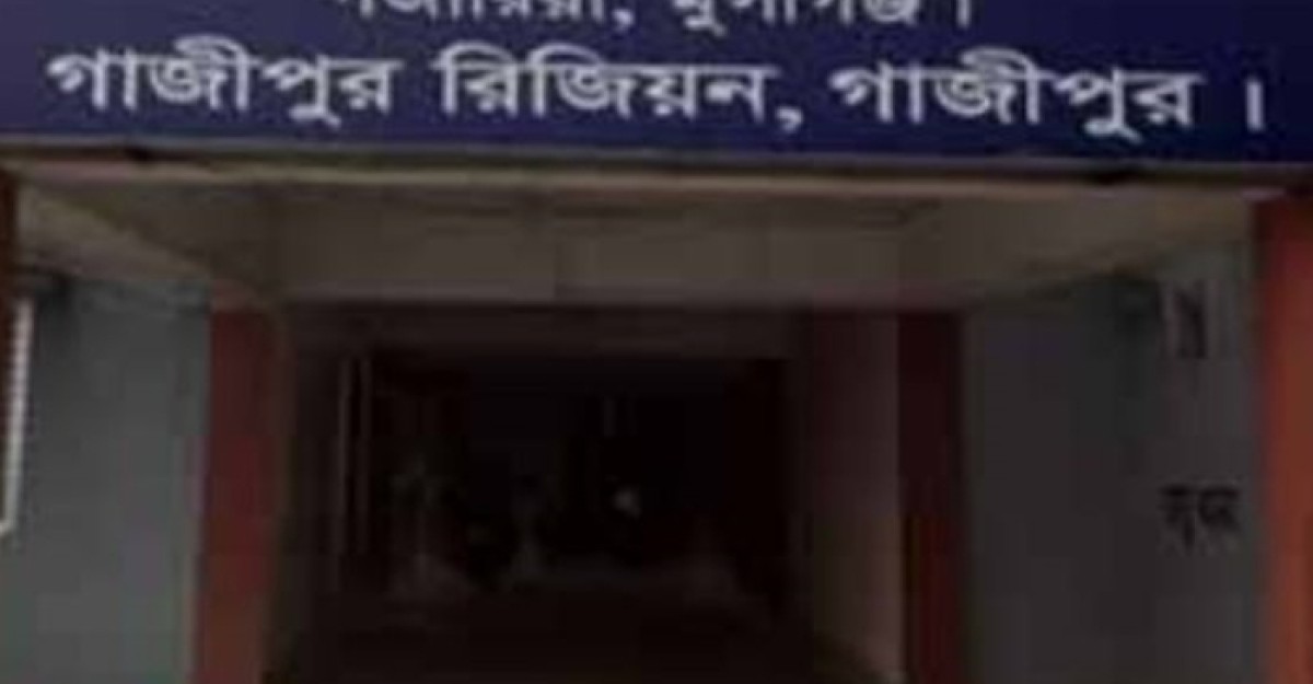 মুন্সীগঞ্জে ঢাকা-চট্টগ্রাম মহাসড়কে মাইক্রোবাস চাপায় যুবক নিহত