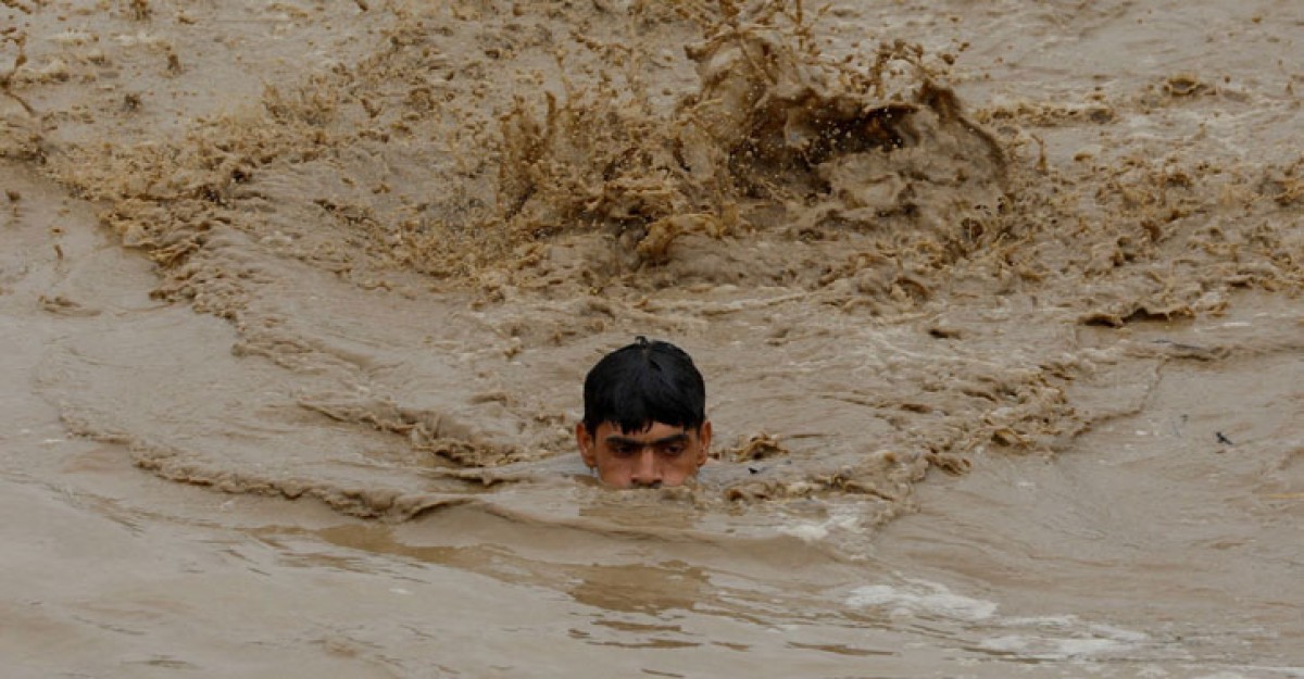 প্রবল বর্ষণে ২৫ জনের মৃত্যু