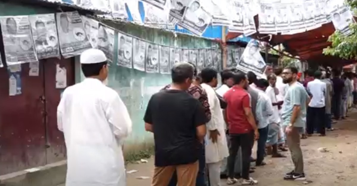 কক্সবাজার পৌরসভা নির্বাচনে ভোটগ্রহণ চলছে