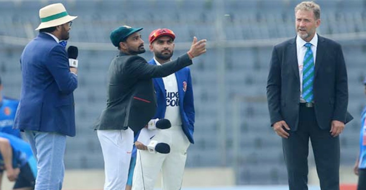 টস হেরে ব্যাটিংয়ে বাংলাদেশ