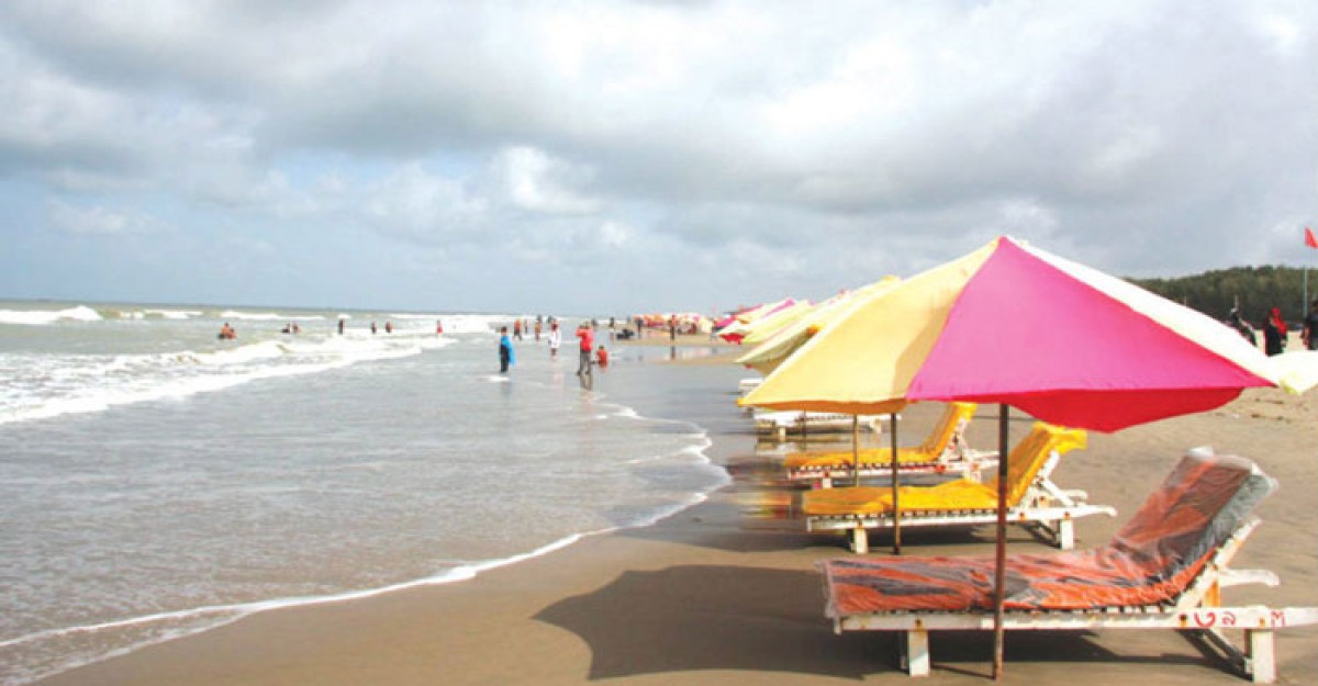 সৈকত অজ্ঞাত যুবকের গলাকাটা মরদেহ উদ্ধার