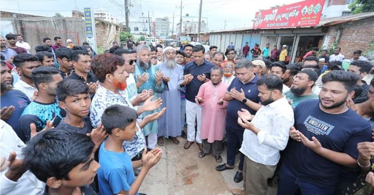 জয়নাল হাজারী সড়ক সংস্কার কাজের উদ্বোধন