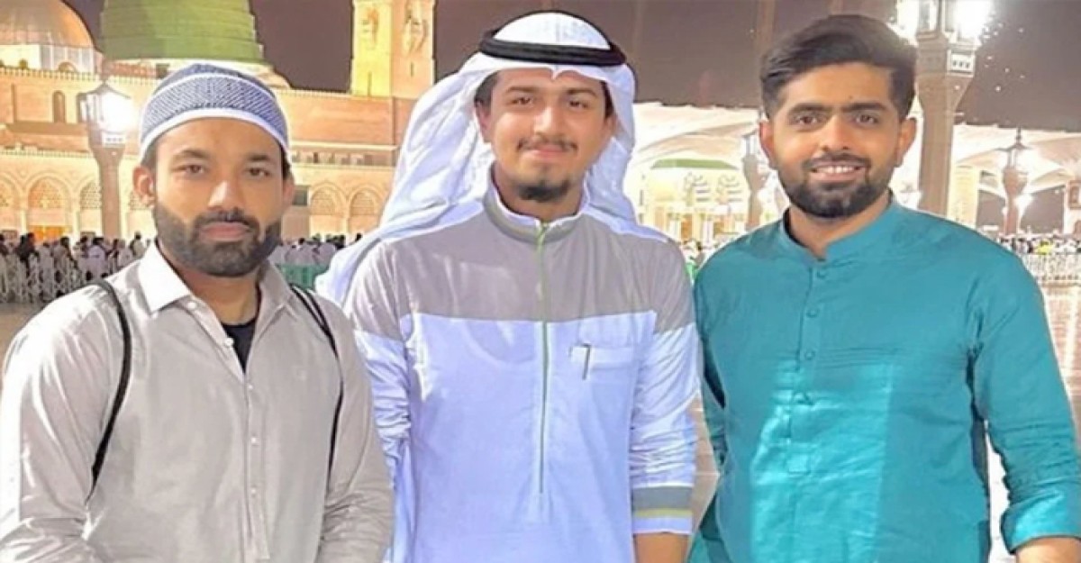 হজ পালনে সৌদিতে বাবর-রিজওয়ান