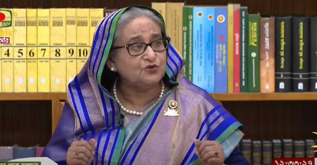 এখনই কাচাঁমরিচ কিনে শুকিয়ে রাখুন: প্রধানমন্ত্রী