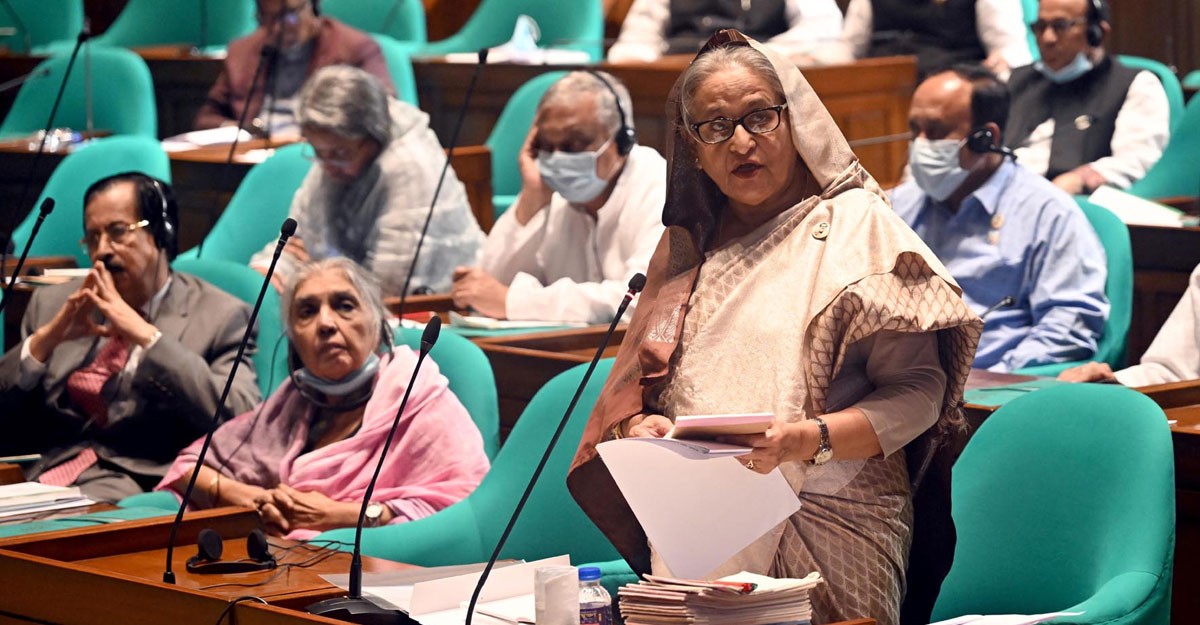 সরকারি চাকরিজীবীদের ৫ শতাংশ প্রণোদনা দেওয়া হবে, সংসদে প্রধানমন্ত্রী