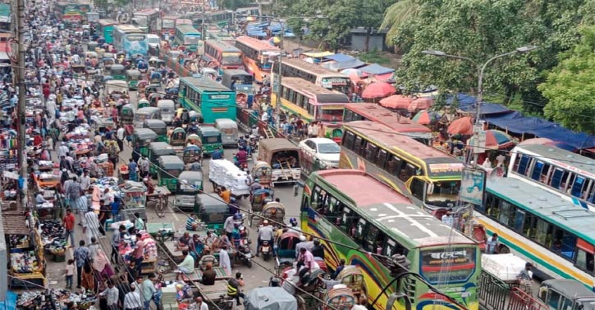 শেষ কর্মদিবসে সড়কে যানবাহনের চাপ