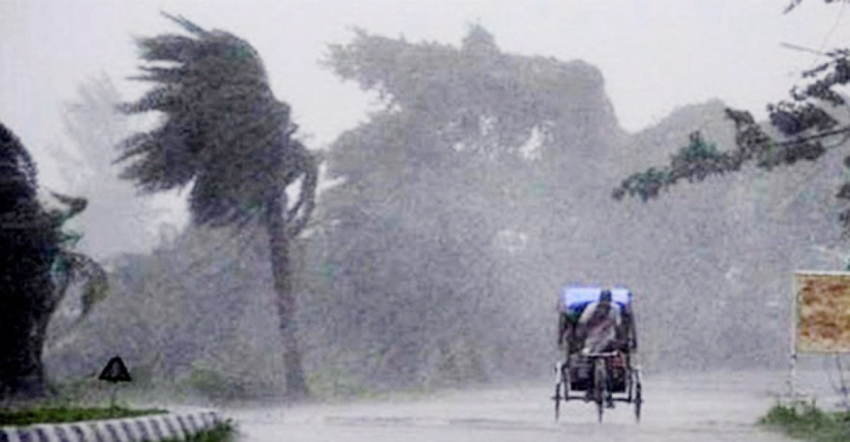 ৪৫ থেকে ৬০ কি.মি. বেগে ঝড়ো হাওয়াসহ বৃষ্টি হতে পারে