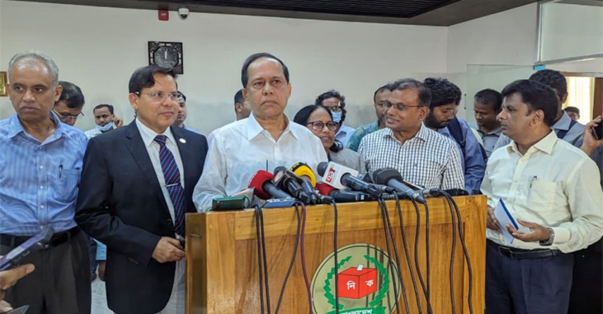 ‘উনি কি ইন্তেকাল করেছেন’ বলায় দুঃখ প্রকাশ করল সিইসি