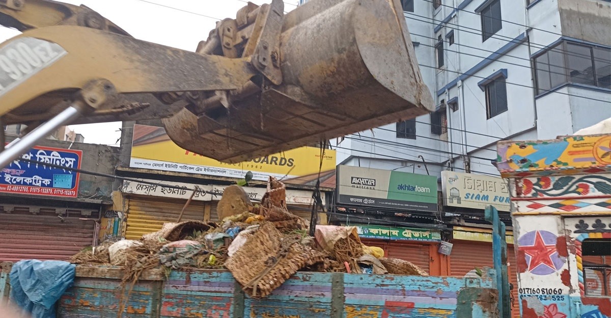 ১৭ হাজার মেট্রিক টন বর্জ্য অপসারণ করেছে দক্ষিণ সিটি