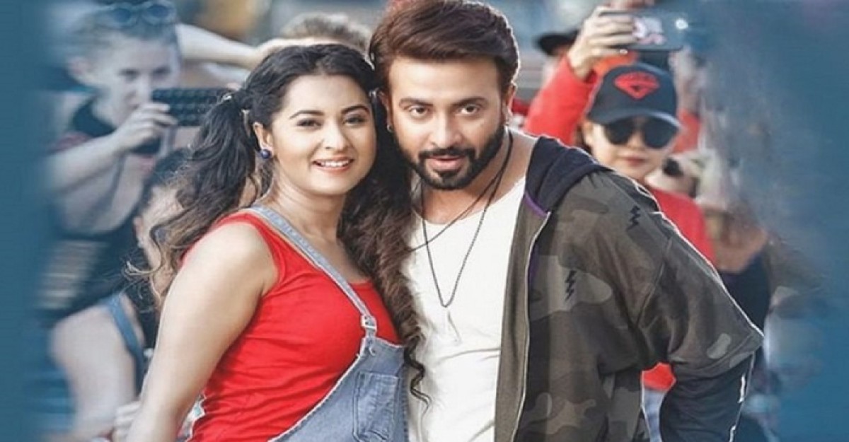 শাকিবের সঙ্গে ডিভোর্স হয়নি, আমরা আলাদা থাকছি: বুবলী