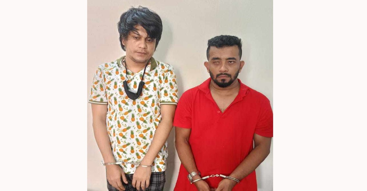 ইয়াবা বিক্রি করতে এসে ধরা পড়লেন রিসোর্টের মালিক