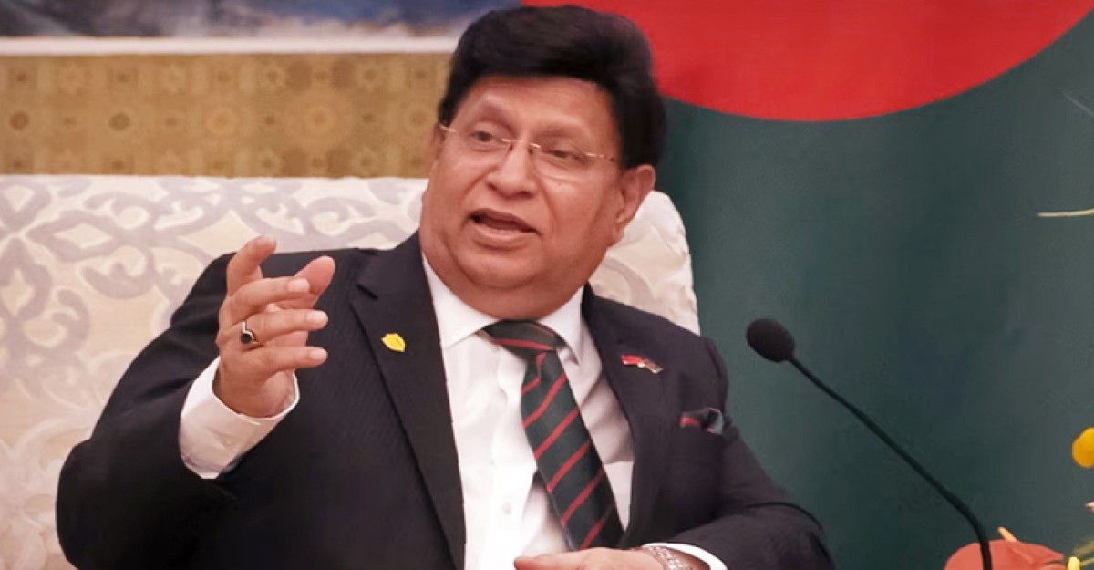 বিদেশিদের কাছে দেশের বিষয়ে প্রশ্ন করা বেখাপ্পা দেখায়: পররাষ্ট্রমন্ত্রী