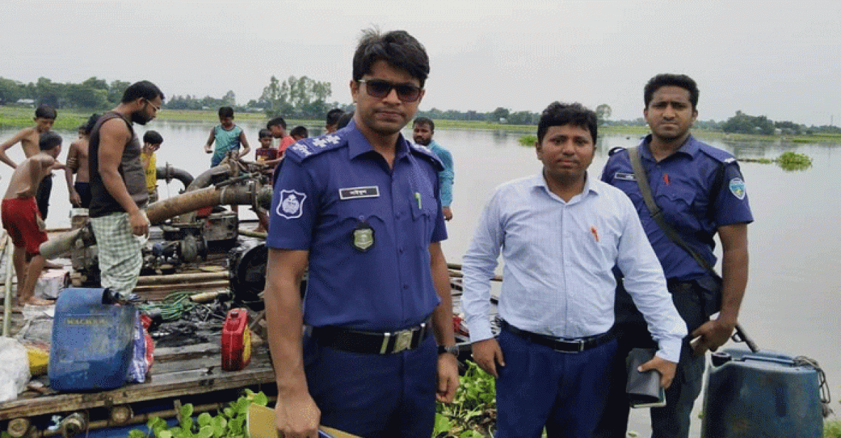 ব্রাহ্মণবাড়িয়ায় ভ্রাম্যমাণ আদালতের অভিযানে ৩টি ড্রেজার জব্দ