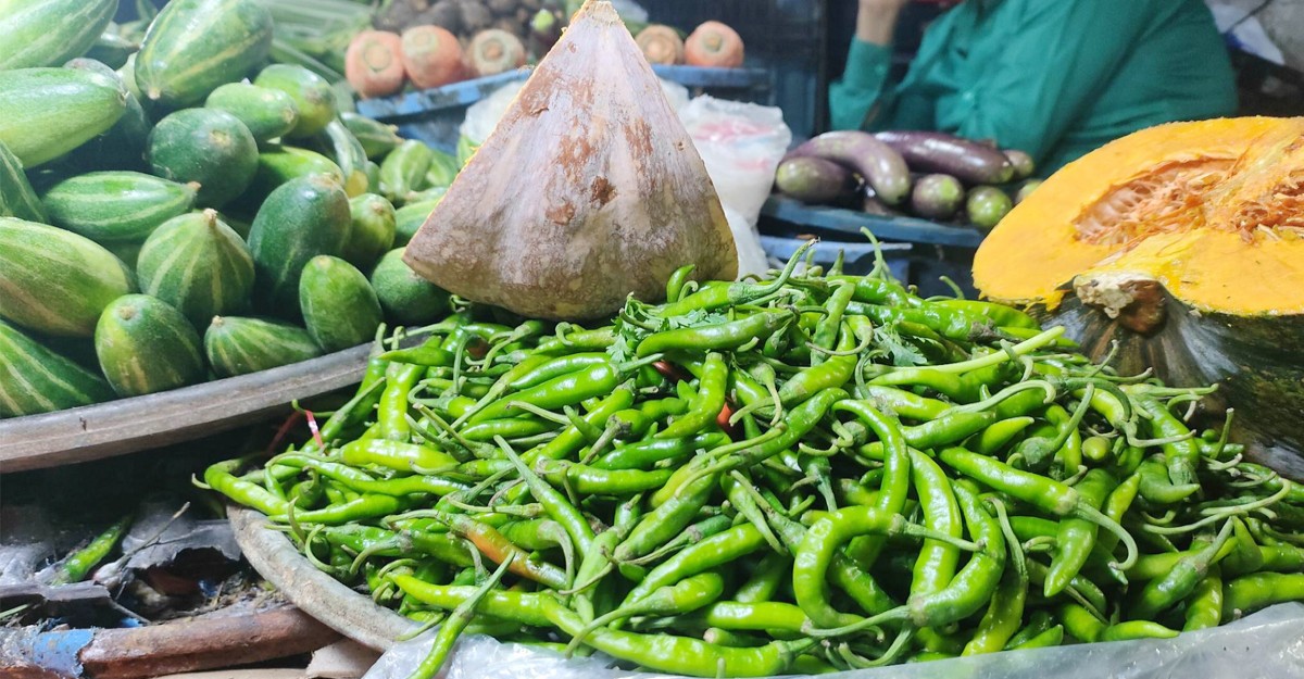 আবারও অস্থির কাঁচা মরিচের বাজার