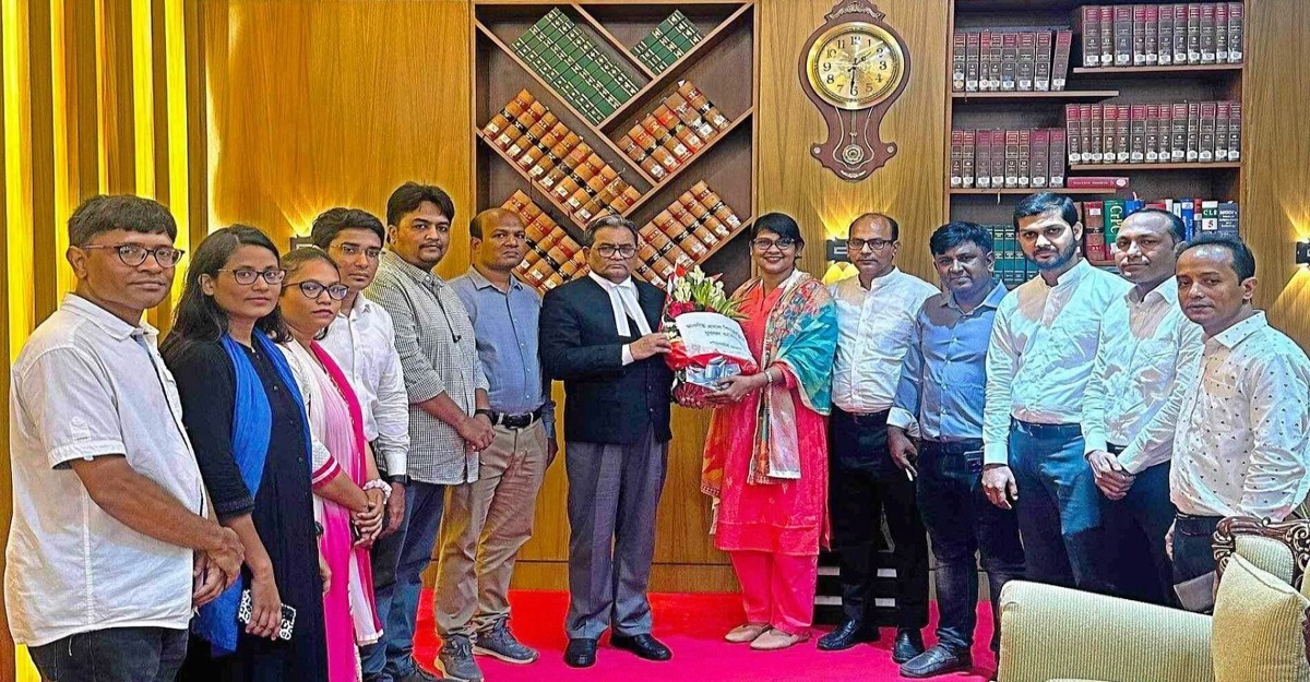 ক্ষতি হয় এমন সংবাদ পরিবেশন করবেন না: প্রধান বিচারপতি
