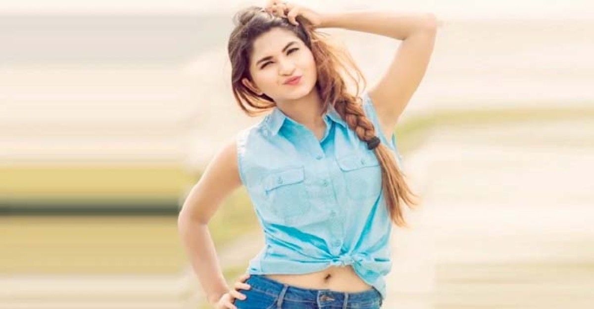 একসঙ্গে দুই চরিত্রে স্পর্শিয়া
