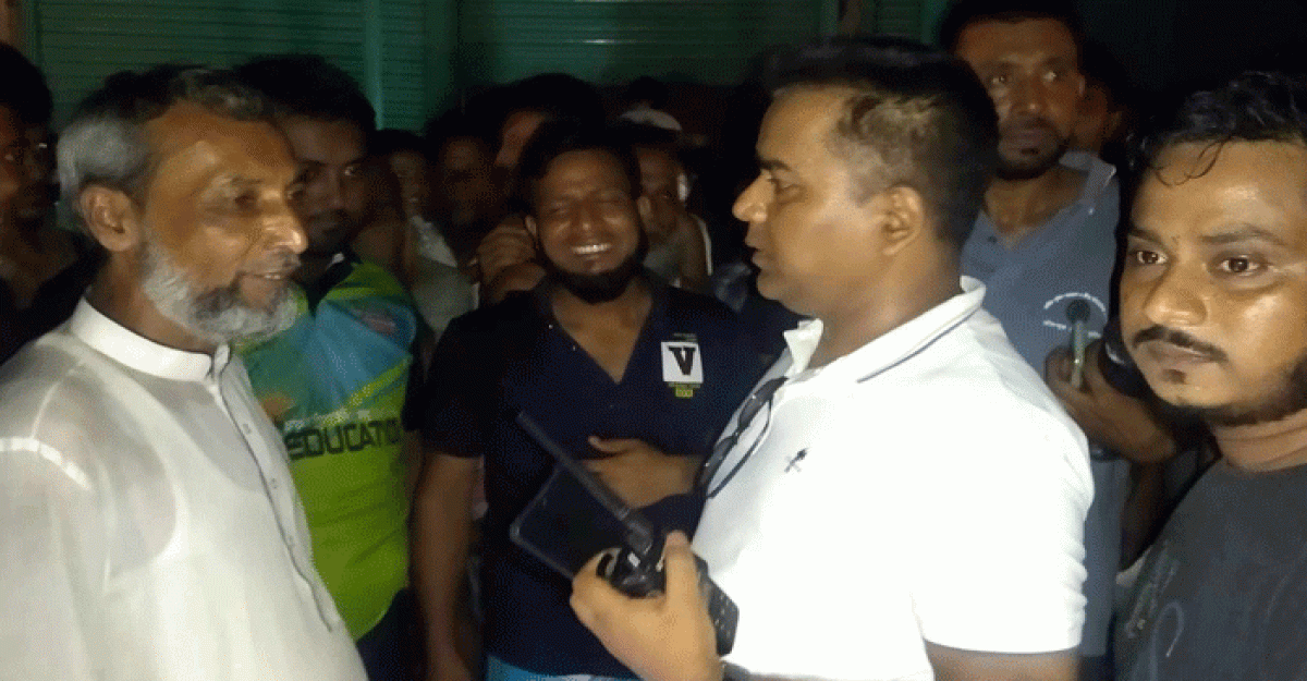 চাঁদপুরে আগুনে পুড়ল গোডাউনসহ আওয়ামী লীগ কার্যালয়