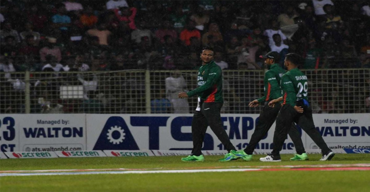 বৃষ্টির পর ফের শুরু বাংলাদেশ-আফগান লড়াই