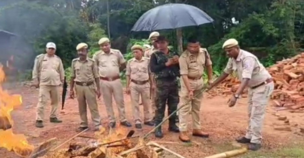 দেড়শ কোটি টাকা মূল্যের মাদকদ্রব্য পুড়ালো কাছাড় পুলিশ