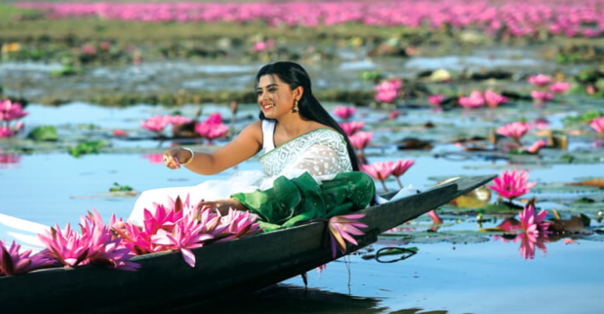 প্রহেলিকা এবার দেশ ছেড়ে বিদেশে