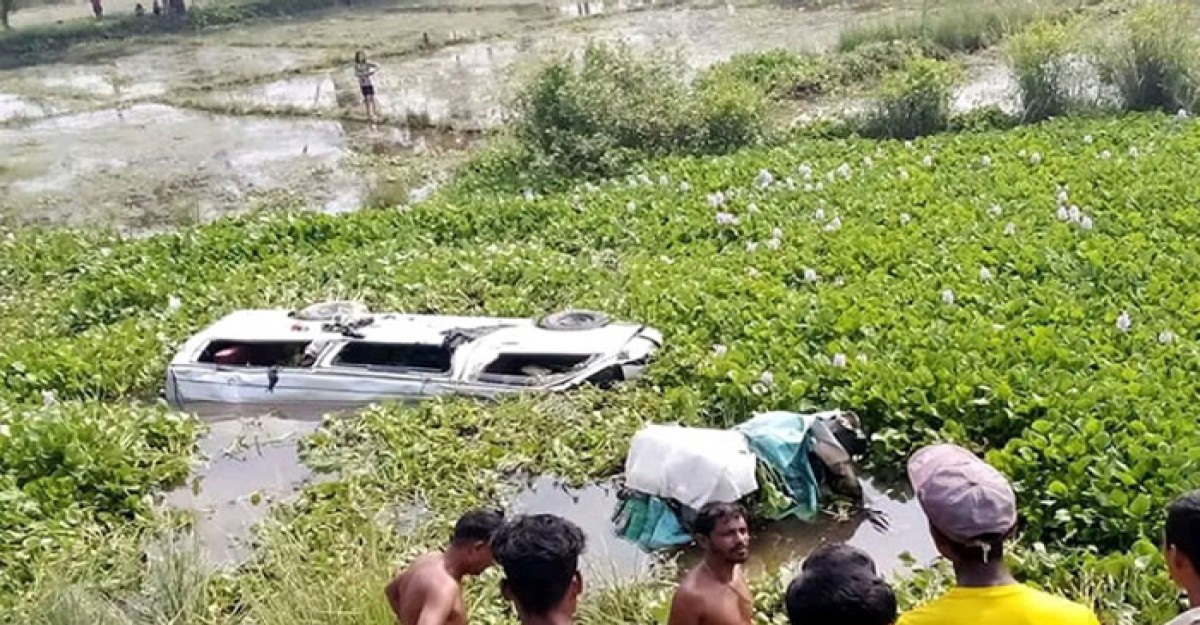 প্রাইভেটকার-অটোরিকশা সংঘর্ষে প্রাণ গেল ৬ জনের