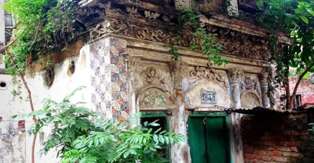 বাণী ভবনের মন্দিরে পূজার অনুমতি চায় জবি শিক্ষার্থীরা