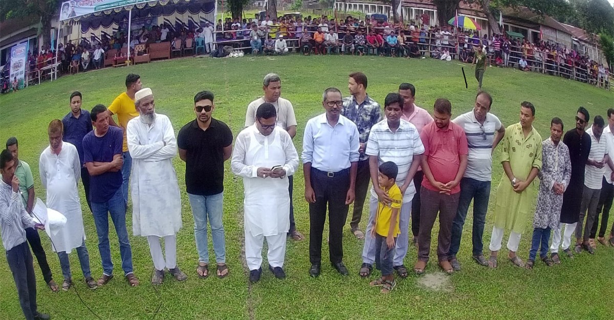 পঞ্চগড়ে ওবায়দুর রহমান মনা স্মৃতি ফুটবল টুর্ণামেন্ট শুরু
